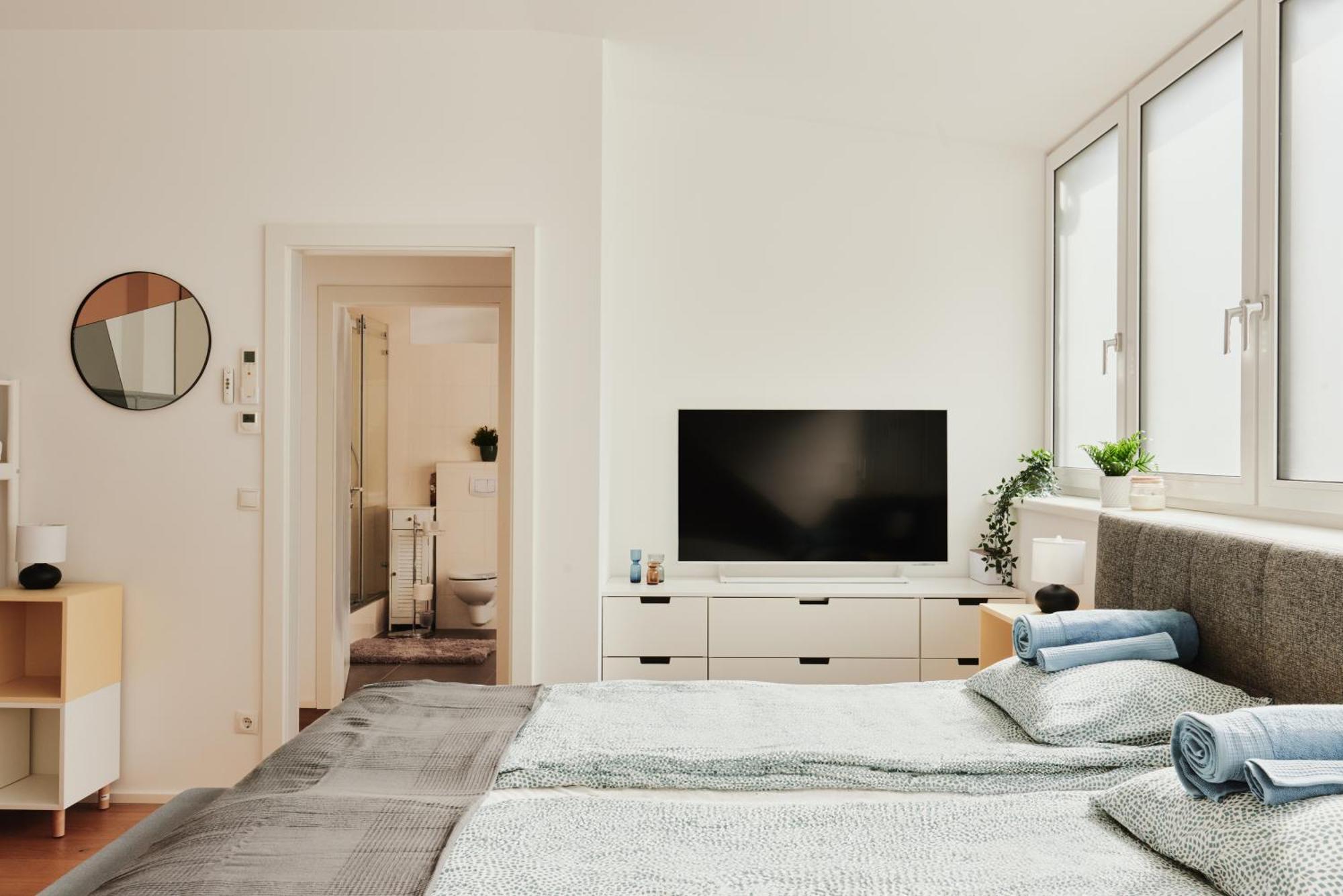 New Spacious Ultra-Modern Apartment In Wien Westbahnhof Exterior foto